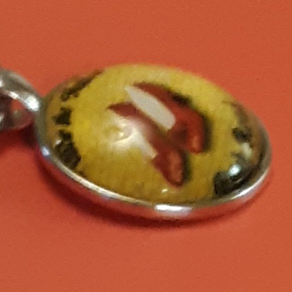 Dorothy Ruby Slippers Follow The Yellow Brick Road Cabochon Key Ring Necklace - Picture 5 of 5